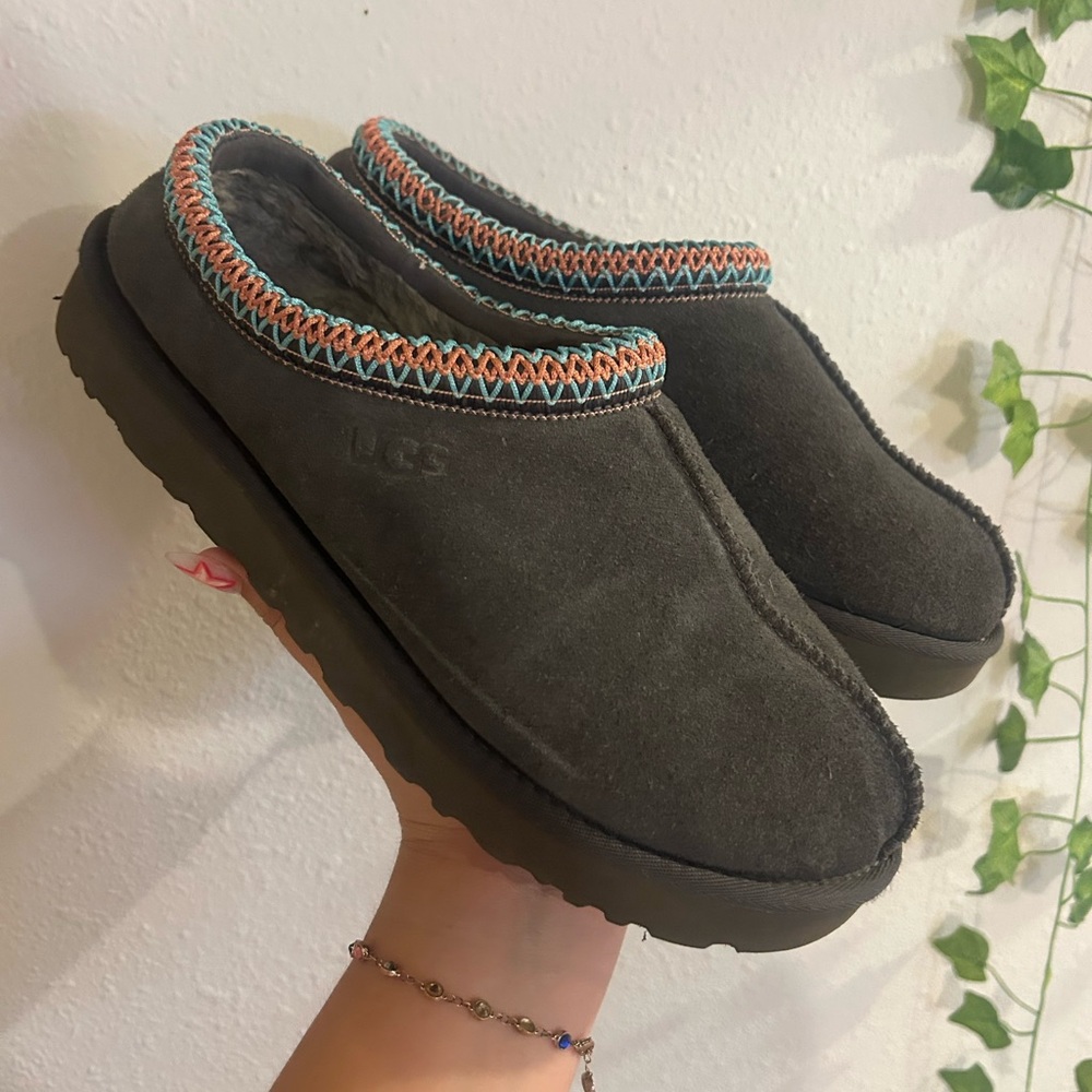 UGG Women's Grey + Pink Tazmine Suede Slippers